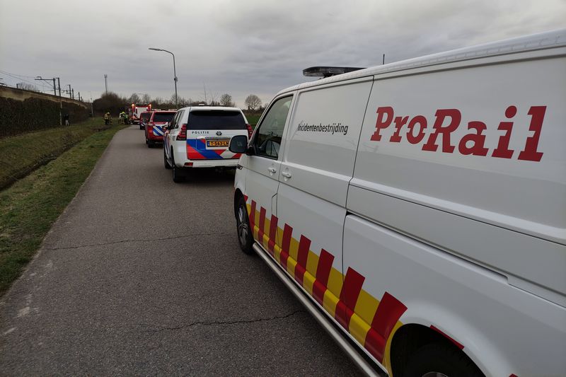 Goederentrein met rookontwikkeling strandt in tunnel te Zevenaar